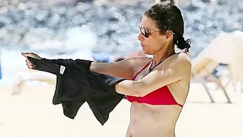 Julia Louis-Dreyfus Red Bikini Slays The Beach In Hawaii - H