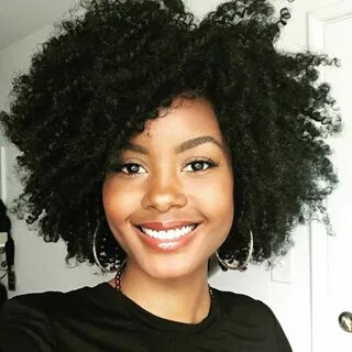 Miss 'Fro is back! 🔥 . . #blackgirlmagic #smile #beauty #sun