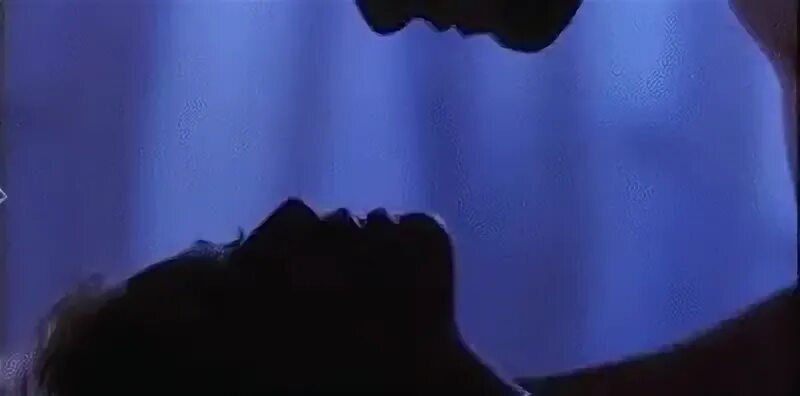 Top Gun Kiss GIF - Top Gun Kiss Tom Cruise - Discover & Shar