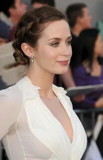 "Gnomeo & Juliet" Los Angeles Premiere - 004 - Emily Blunt F