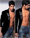 Shirtless Bollywood Men: Siddharth Malhotra