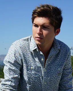 Picture of Paul Butcher in General Pictures - paul-butcher-1