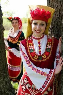 Bulgarian traditional folklore dress #bulgaria Traditional o