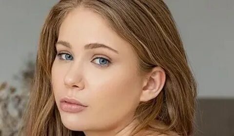 Everly Lanes - Bio, Age, Height, Wiki Models Biography