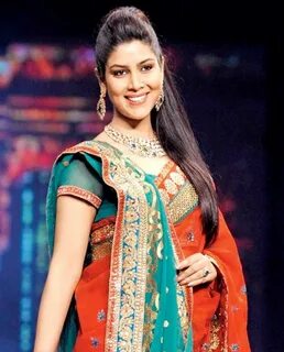 20+ Sakshi Tanwar Hot Images Photoshoot HD Galleries