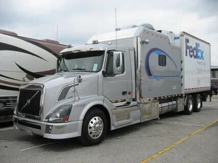 Our 2007 Kenworth T-600 Super Sleeper Volvo trucks, Big truc