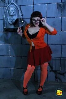 Velma Pinup Cosplay