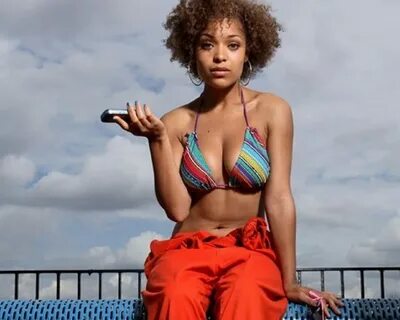 Picture of Antonia Thomas