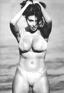 Anna magnani nude ✔ Sexy nude ! ANNA MAGNANI on swiming pool