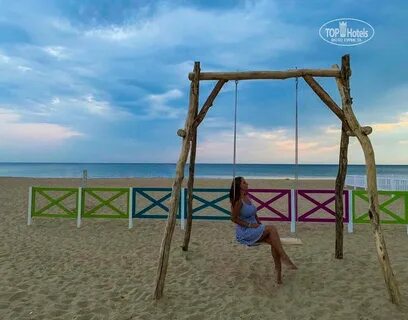 Фото и видео отеля Sea Breeze Resort 3*. Рейтинг отелей и го