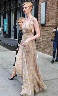 Elizabeth Debicki at Ziegfeld theater in NYC - 04 - 03. Eliz