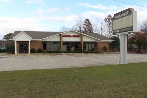 File:Former Shoney's restaurant, currently unoccupied, Thoma