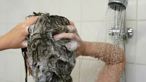 Shampoo im Test: Flüssig oder fest? So gut ist nachhaltige P