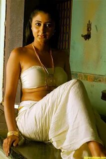 Actress Kanika hot thighs photo - Actress Album