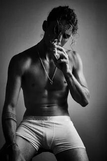 Jay Alvarrez : Photo Jay alvarrez, Jay, Leather pants