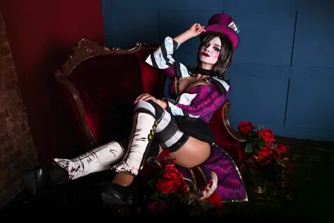 Mad Moxxi - by Evenink_cosplay - Imgur