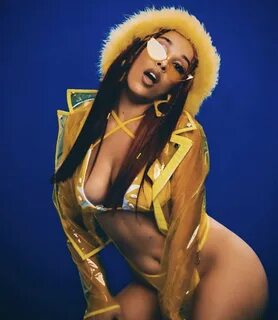 Doja Cat shares new video for Juicy remix with Tyga 🍒