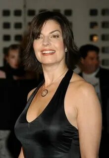 Picture of Sela Ward