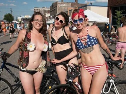 Scenes from the World Naked Bike Ride in St. Louis St. Louis