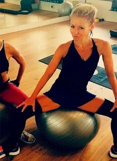 Kelly Ripa Fitness & Diet Trends: SoulCycle Pop Workouts Pop