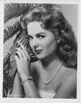 Martha Hyer Classic hollywood glamour, Vintage photos women,