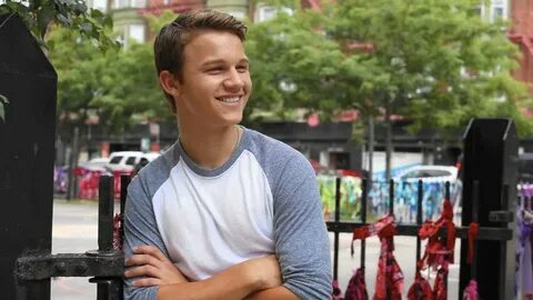 Picture of Gavin MacIntosh in The Fosters - gavin-macintosh-