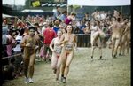 La maratona dei nudi nella Woodstock danese - Galleria - Rep