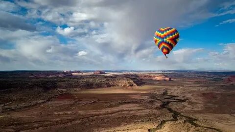 Hot Air Balloon With Canyonlands Ballooning Near Arches Nati