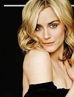Taylor Schilling Hottest Photos 28 Sexy Near-Nude Pictures, 