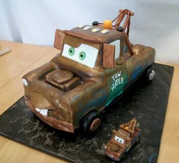 Bellissimo! Specialty Cakes: "Tow Mater Cake" - 8/11
