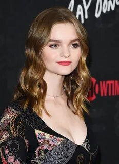 Starlet Arcade: Kerris Dorsey