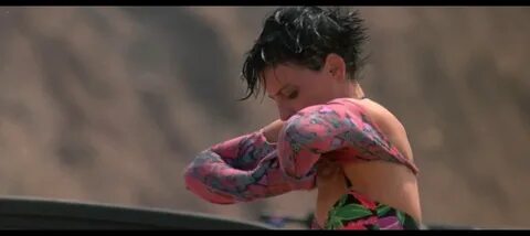 Julie Michaels nude Lori Petty sexy - Point Break (1991) 108