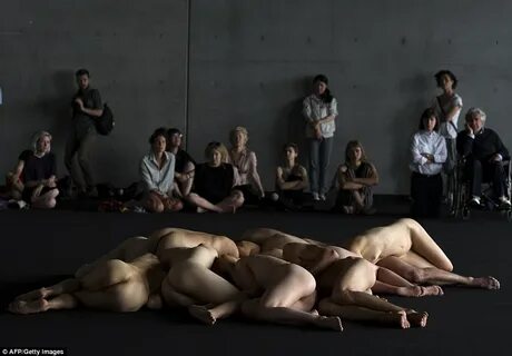 Xavier Le Roy's 'Temporary Title' sees naked performers lie 