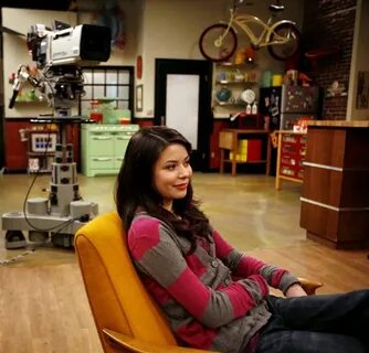 miranda cosgrove i carly tv show sea 6 photos Miranda Cosgro