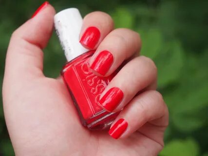 Лак для ногтей Essie № 247 оттенок "Hip-Anema" из весенней к