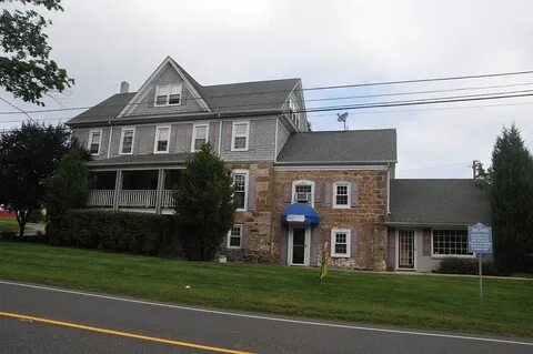 File:JONES TAVERN, ANNANDALE, HUNTERDON COUNTY.JPG - Wikimed