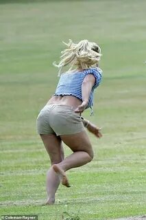 All posts from frecklefactor in Britney Spears - Curvage
