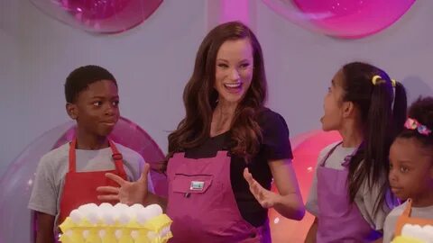 Emily's Wonder Lab S01E05 / AvaxHome