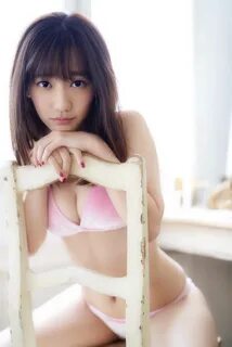 関根優那が、1月8日（火）発売の雑誌『SPA!』で、ネクストブレイクする美女8人を先撮りした「旬撮ガール2019」の1人に選ばれ、セクシー＆キュートな...