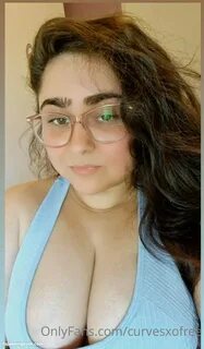 curvesxofree Nude, OnlyFans Leaks, The Fappening 