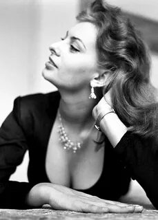 Sophia Loren #Sophialoren #extraordinarywomen Sophia loren p