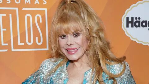 Charo: Husband's suicide left me 'screaming on the street