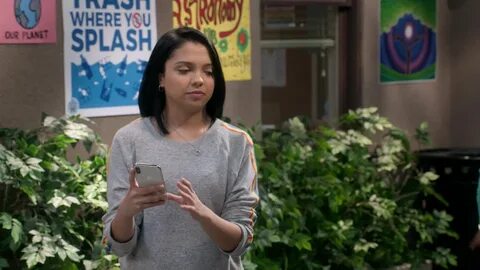 Apple IPhone Smartphone Used By Cree Cicchino As Marisol Fuentes In Mr. Iglesias