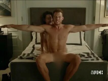 ICYMI: All 12 Feet of Blake Griffin Was Naked on 'Broad City