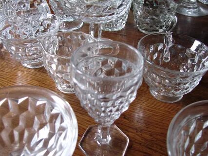 File:Fostoria American Glassware, Memphis TN.jpg - Wikipedia