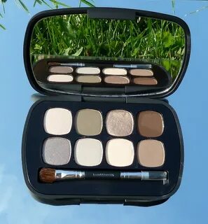 bareMinerals Ready Eyeshadow Palette 8.0 Power Neutrals swat