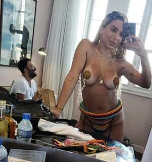 Anitta Nude Pics & Videos And LEAKED Sex Tape - Scandal Plan