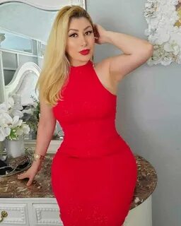 Marleny Aleelayn Net Worth Height Age Wiki Career Amp More - Aria Art