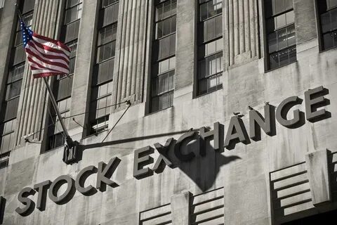 Wall Street poco mossa, sguardo puntato sulla Fed