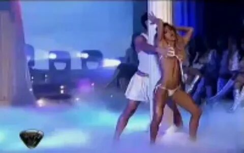 Orgie v tanečnej šou: Sex na parkete a úplne nahé telá! - ga